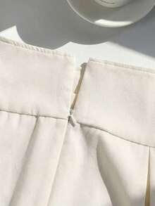 Falda plisada con detalle de cintura ancha y pliegues para el verano - Beis - Ver 3