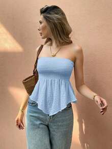 Frenchy Top asimétrico sin tirantes de tejido texturizado de color liso, adecuado para vacaciones de verano - Celeste - Ver 4