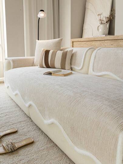 1 chiếc gối tựa lưng sofa hình cáo bạc, chất liệu nhung cao cấp, viền nhung mềm mại, chống trượt, thân thiện với thú cưng, phù hợp với sofa 1/2/3/4 chỗ ngồi và sofa ghép, ghế cạnh cửa sổ, ghế thư giãn, ghế văn phòng, ấm áp và thoải mái, có thể giặt máy, trang trí nhà cửa, tăng thêm niềm vui cho gia đình.