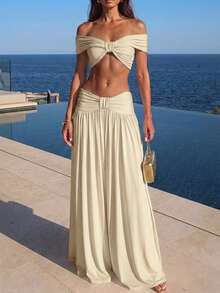 Perirose Conjunto feminino elegante bege de duas peças com top cropped torcido ombro a ombro e calça pantalona, modelo sem mangas, perfeito para resorts e para um look sexy de praia. - Luz amarela - Ver 4
