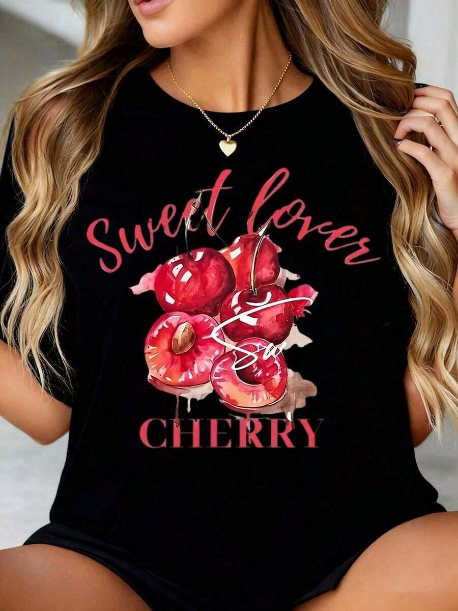 Camiseta Negra para Mujer con Estampado de Cerezas Sweet Lover - Linda Camiseta Casual de Verano con Diseño de Cerezas para Uso Diario, Día de San Valentín o Atuendo para una Cita Nocturna - Negro - Ver 1