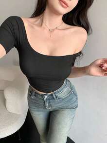 Top corto de hombros descubiertos de unicolor con diseño ajustado para el verano - Negro 2 - Ver 7
