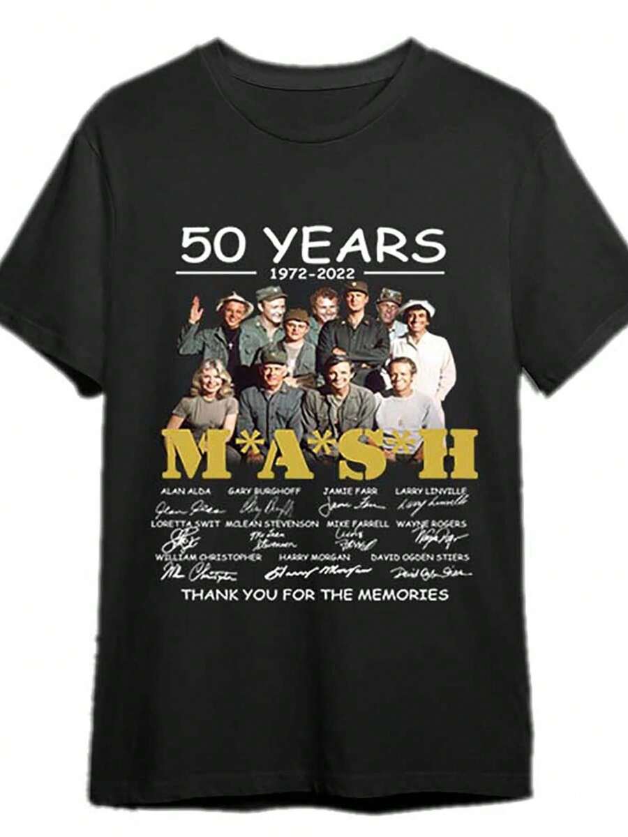 T-Shirt, MASH 50th Anniversary 1972-2022 Signature T-Shirt - Thank You For The Memories, Retro Short-Sleeve Design, Original Design, Ultra-Soft And Breathable, Regular Fit Crew Neck, Machine Washable, Summer Casual Wear. With A Crisp, Streamlined Cut, This Garment Creates A Clean And Dynamic Look. Its Relaxed Yet Flattering Silhouette Suits All Body Types, Offering A Style That Is Both Casual And With A Touch Of Elegance. - 黑色 - 查看 1