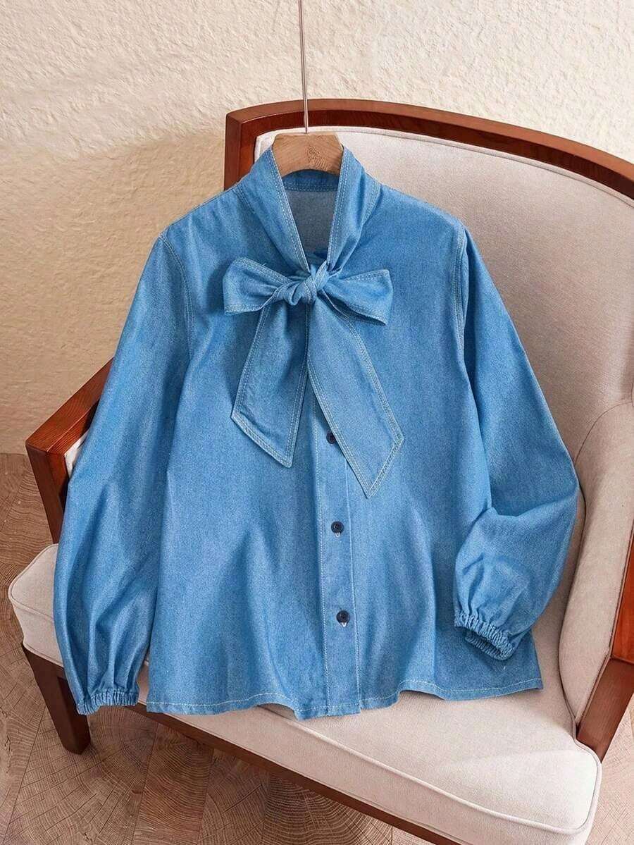 Mature Denim Blusa de mezclilla de mujer con un solo botonadura y lazo versátil y de moda - Lavado ligero - Ver 1