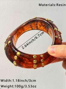 1 chiếc vòng tay kiểu Baroque cổ điển đính đá lấp lánh, kiểu dáng phóng đại, trang trí nhiều chi tiết hình ngôi sao và đinh tán, vòng tay hở bằng gỗ có vân. - Nhiều màu - Xem 11