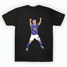 Takuma Asano, Japan vs Germany T-Shirt unisex de la de algodón puro de alta densidad de 220 g. C-AmiS-eta uniS-ex 100 % aL-Godón de - Tejido de alta densidad. Apta para todo tipo de perS-onas, ya sean mujeres o hombres. Tejido duradero de alta C-Alidad apto para todas las estaciones, suave al tacto pero duradero. Tops transpirables. Conjuntos de otoño para mujer. Conjuntos de vaC-Aciones para mujer. Disfraz de Halloween para mujer. - Negro - Ver 1