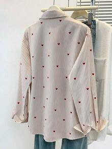 Blusa de mujer con cuello polo, estampado de corazones y rayas - Camisa casual de manga larga con botones, adecuada para uso diario en primavera, verano y otoño - Rayas marrones - Ver 3