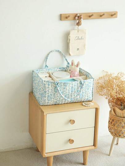 Hộp đựng tã họa tiết hoa Floral Diary, Giỏ đựng đồ dùng cho bé sơ sinh thời trang, Túi đựng tã chần bông cho bé trai và bé gái, Quà tặng cho lễ tắm em bé, Vật dụng cần thiết cho trẻ sơ sinh.