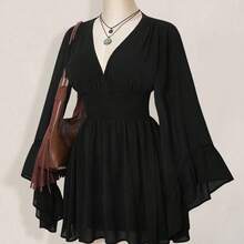 ICON Women's Halloween Goth Black Corset Solid Color V-Neck Waist Cinched Elegant Long Sleeve Mini Dress,Fall/Winter  Bell Sleeve Dress Black Dress With Sleeves,Thanksgiving Outfit For Women - Blanco - Ver 9