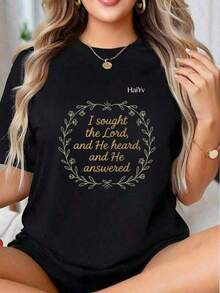 Limited Time Offer, Limited Quantity Available, Lightning, Women's Shirts, Women's T-Shirts. Women's Casual Short-Sleeve Crew Neck T-Shirt With Christian Bible Verse Print, Featuring An Inspirational Floral Wreath Design. - 黑色 - 查看 1