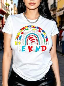 Versatile, Suitable For Streetwear, Everyday Outings, And Camping. Women's T-Shirt With A Fun And Colorful Design Featuring A Rainbow Cat Wearing A Hat And The Phrase "Be Kind." Its Inspirational Message And Playful Design Make It Perfect For Everyday Wear. (, Red Hat, Etc.) Perfect For Holiday Parties, Casual Outings, And Everyday Streetwear. Summer Wear. - 白色 - 查看 10