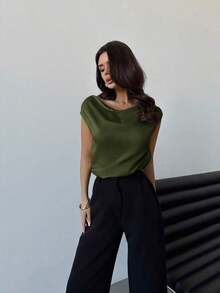 Blusa de satén elegante y chic de color albaricoque con cuello asimétrico plisado y sin mangas, adecuada para citas, bodas, ir a trabajar, primavera/verano - Verde militar - Ver 1