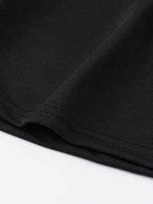 Camiseta de manga corta para hombre, transpirable, con cuello redondo, adecuada para ocasiones casuales y formales - Esencial para el estilo urbano - Prenda básica versátil, elección de los - Negro - Ver 4