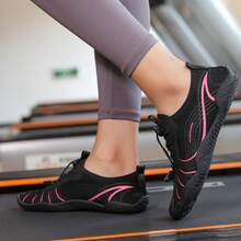 Zapatos de agua al aire libre transfronterizos para hombres y mujeres, adecuados para nadar, barranquismo, caminar en el agua, bucear, hacer snorkel en la playa, andar en bicicleta, hacer senderismo, zapatos de cinco dedos - Multicolor - Ver 5