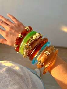 Set de 7 piezas de pulseras elásticas con cuentas de ojo de tigre ámbar de estilo bohemio elegante vintage para el verano, con estampado de teñido anudado en marrón, azul y verde, accesorios de joyería única y apilable Y2K adecuados para mujeres, regalo para fiesta de playa, cita o cumpleaños (patrón floral de resina aleatorio) - Multicolor - Ver 6