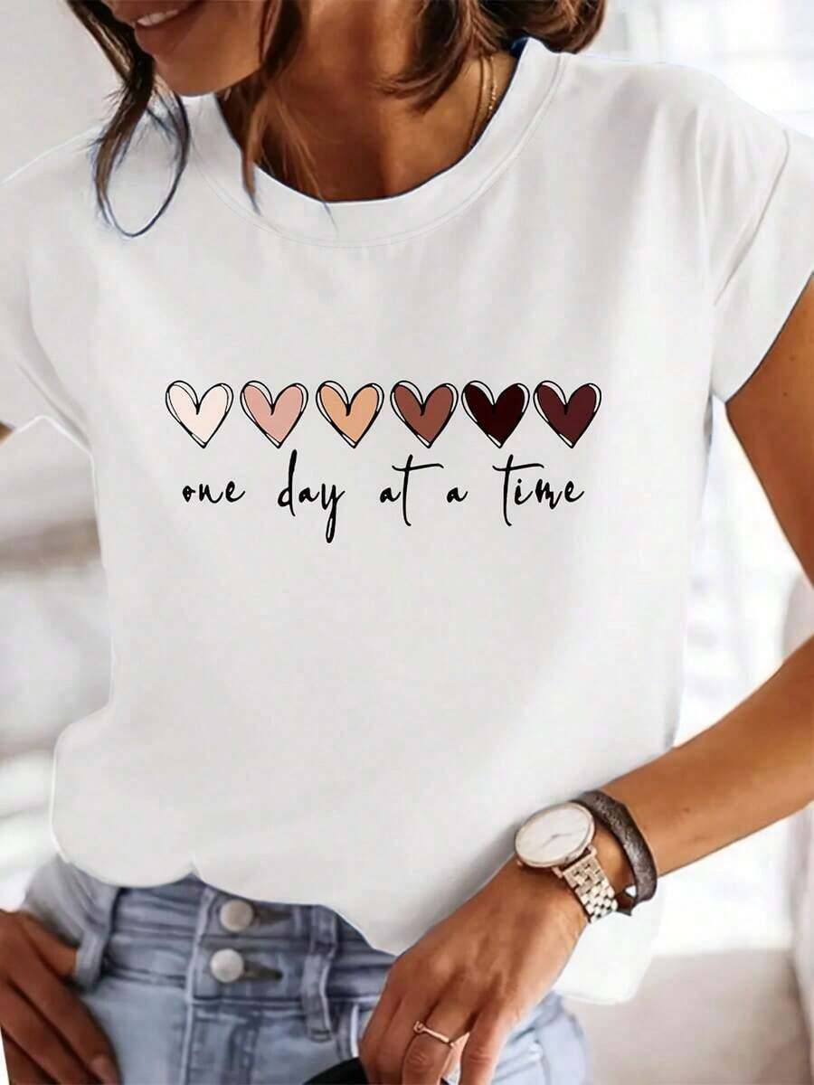 Suave A, una camiseta con estampado de monograma para uso diario, perfecta para salidas informales en primavera y verano, con mangas cortas y diseño de cuello redondo para mujer. Camiseta gráfica, blusas gráficas para mujer, camiseta de verano, camiseta casual, camisas de verano, tops, conjuntos de verano para mujer, blusa casual mujer, blusas para mujer, playeras de mujer algodón. - Blanco 1 - Ver 1