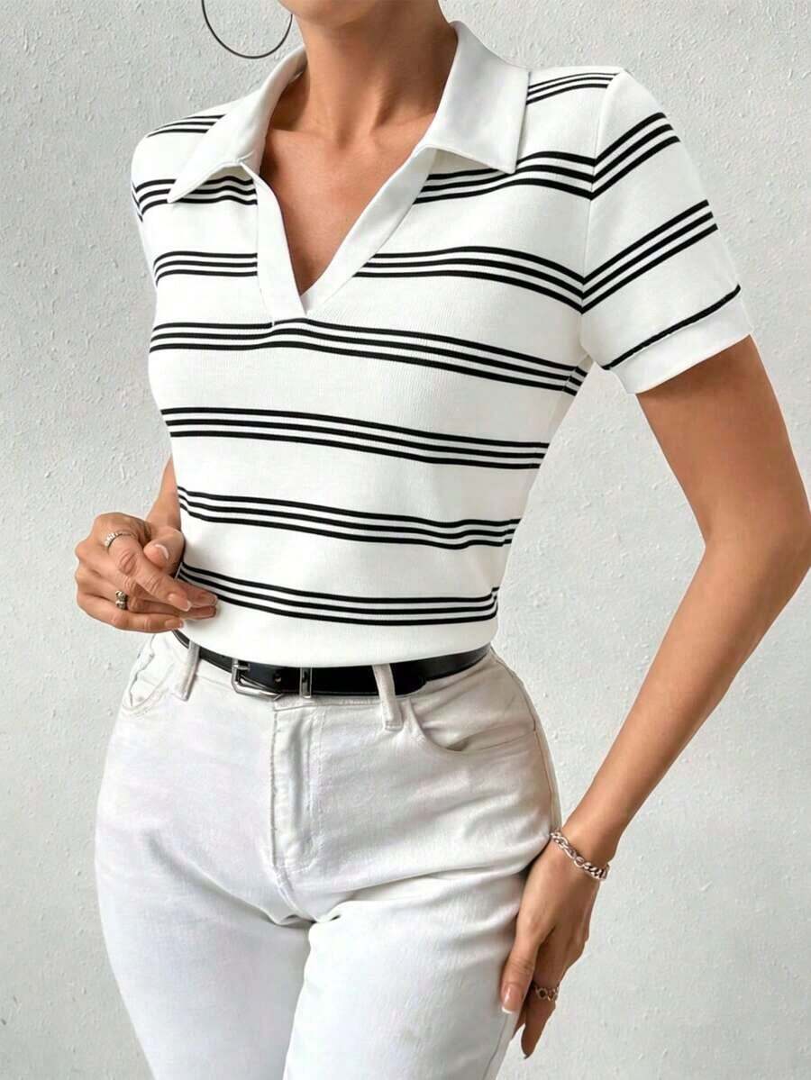 Camiseta de mujer con cuello polo, manga corta, estampado de lunares y parches - Blanco - Ver 1
