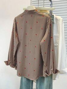 Blusa de mujer con cuello polo, estampado de corazones y rayas - Camisa casual de manga larga con botones, adecuada para uso diario en primavera, verano y otoño - Café integral - Ver 4