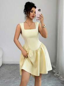 Vestido corto de mujer de unicolor y cuello cuadrado, con diseño elegante de lazo en la espalda, versátil para salidas casuales de verano y citas a cenar - Amarillo - Ver 7