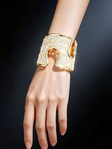 Handgefertigtes funkelndes goldfarbenes Armband mit Natursteinen, personalisierter übertriebener glänzender handgefertigter Metallarmreif, einzigartiges Einzelstück, Modeschmuck für Party, Alltag, Urlaub, Geschenk - Goldgelb - Übersicht 1