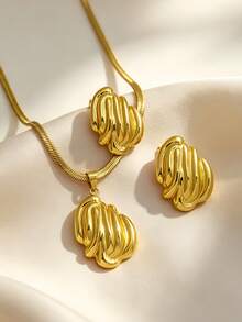 3pcs/Set Exquisite Gold Pendant Necklace And Earrings Set, Summer Fashion Minimalist Women's Jewelry Set, Geometric Asymmetrical Texture Design, Unique Texture Design, Minimalist Daily Wear Jewelry Gift Set - Non-Fading Stainless Steel Jewelry Set - Jewelry Set - View 7
