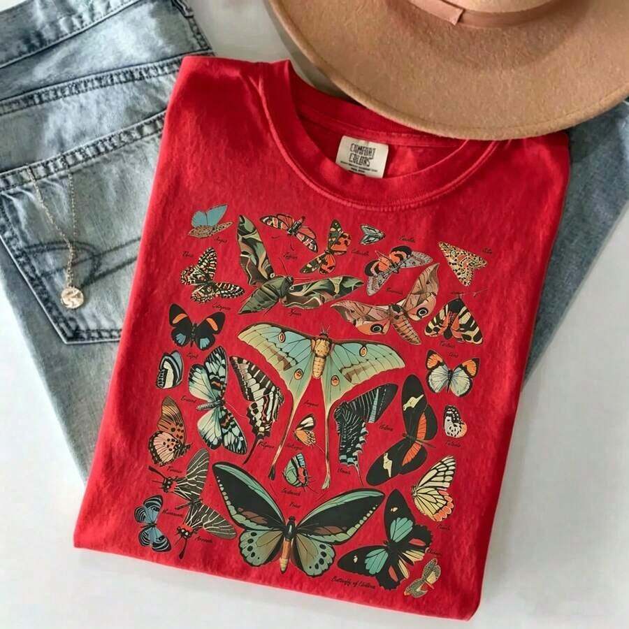 Cute Unisex Premium Casual T-Shirts, 100% Cotton, Vintage T-Shirt With Butterflies And Moths – Cottagecore Aesthetic T-Shirt, Gift For Nature Lovers, Soft And Comfortable T-Shirt – Unisex Everyday Wear For Women And Men On Campus - 紅色 - 查看 1