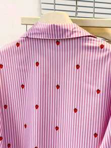 Blusa de mujer con cuello polo, estampado de corazones y rayas - Camisa casual de manga larga con botones, adecuada para uso diario en primavera, verano y otoño - Fresa rosa - Ver 9