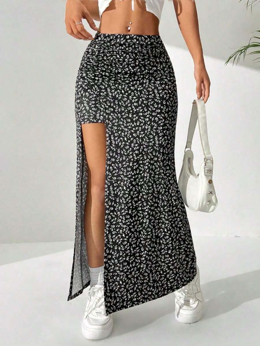 Falda larga con diseño floral pequeño y abertura en el dobladillo - Blanco y Negro - Ver 1