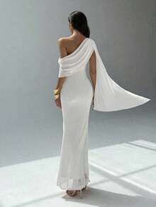 Vestido de mujer de unicolor con hombros asimétricos - Blanco - Ver 2