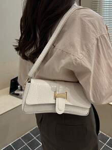 2026夏季新款小众法式风格女士鳄鱼纹斜挎包、单肩包、腋下包、时尚法棍包 - 白色 - 查看 5