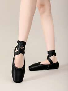 Sepatu Balet Pointe Satin Perunggu Wanita dengan Pita Terbungkus, Sepatu Dansa Datar dengan Sol Karet untuk Olahraga Dalam/Luar Ruangan, Perlindungan Jari Kaki, Pertunjukan Dansa Profesional, Nyaman dan Ringan - Hitam - View 4