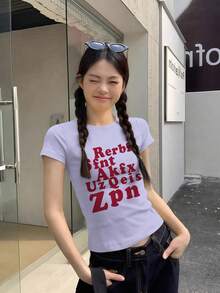 女款紅色字母印花短袖T恤，夏季性感修身短版設計上衣，休閒風 - 紫色 - 查看 2