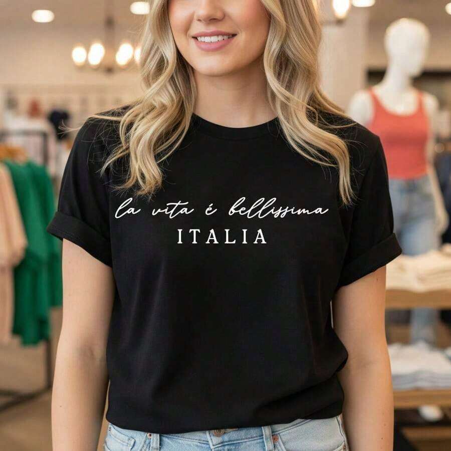 Women's "La Vita E Italia" Print Cotton T-Shirt, Casual Short Sleeve Round Neck Top, Basic Loose Fit T-Shirt For Everyday Wear, Available, Soft And Comfortable Pure Cotton Blouse, Italian Quote Graphic T-Shirt, Suitable For Spring, Summer And Autumn. - 黑色 - 查看 1