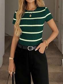 Camiseta de mujer de cuello redondo, ajustada, con textura acanalada, casual, elegante, cómoda para vacaciones y uso diario - Verde Oscuro - Ver 3