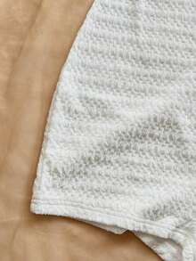Mono de textura de unicolor con lazo de atar en el cuello para vacaciones, para fiesta en la playa - Blanco - Ver 6
