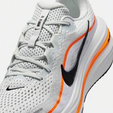 Giày chạy bộ cổ thấp Nike Air Winflo 12 dành cho nam HV9272-107 - Màu Cam san hô - Xem 8