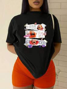 Fun Illustration With Expressions Of Surprise And Tenderness Of A Girl And A Red Panda Showing Joyful Emotions. Comfortable Casual Women's T-Shirt For Everyday Wear. - 黑色 - 查看 2