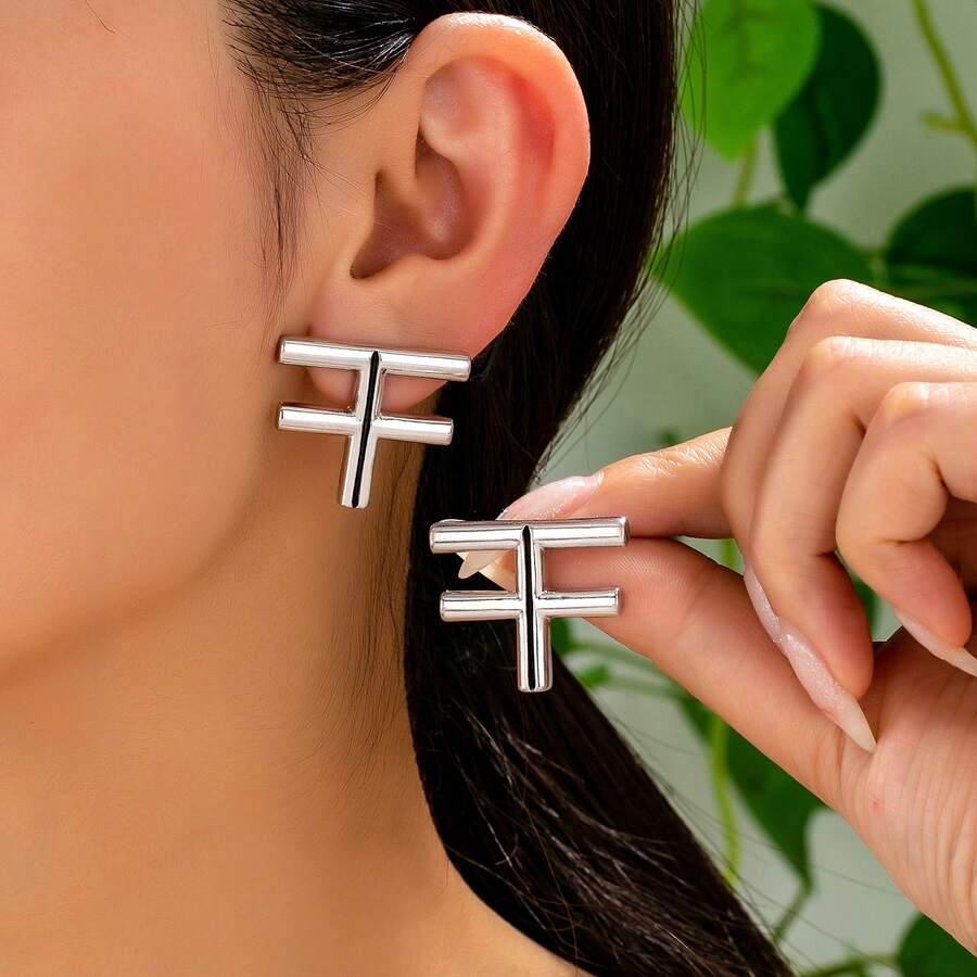 1 Pair Minimalist Fashionable Gold & Silver Letter Stud Earrings For Women - Silver - View 1