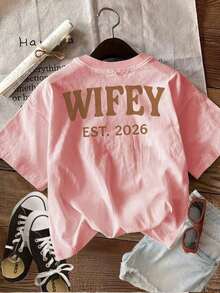 Women's Vintage T-Shirt With WIFEY EST 2026 Print, Bold Letter Graphic Design, Casual Round Neck, Loose Fit Pure Cotton Short Sleeve T-Shirt For Summer, Unisex - 粉色 - 查看 2