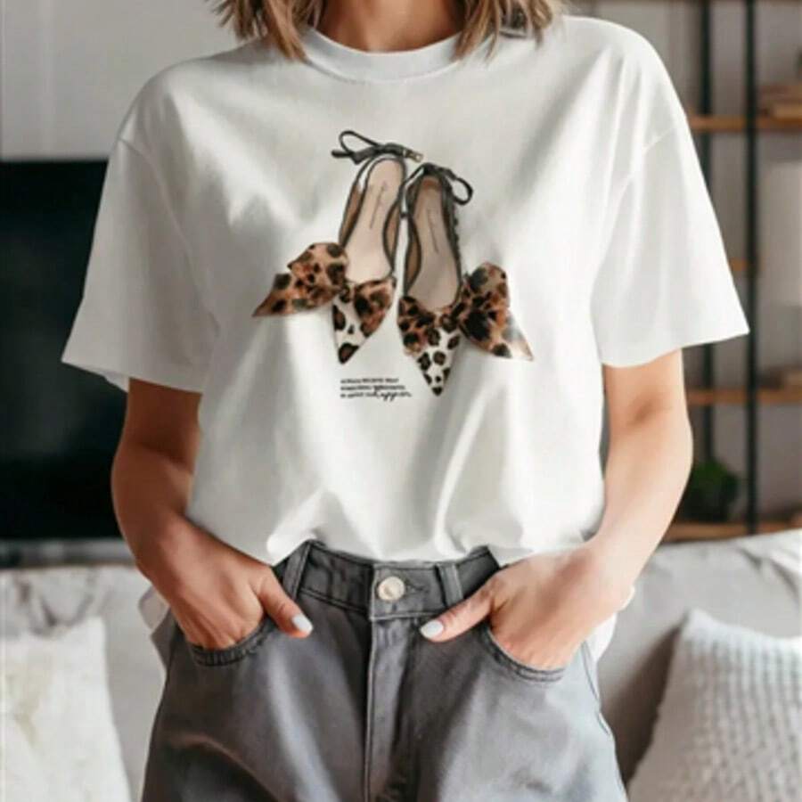 Camiseta para Mujer con Diseño de Oso Minimalista y Texto - Blanco - Ver 1