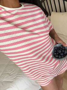 Set de 2 piezas de outfit casual de camiseta de manga corta a rayas negras y blancas con pantalones cortos - Caqui - Ver 6