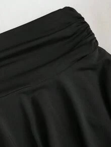 Conjunto de top de tirantes y minifalda plisada y con decoración de flores metálicas para mujer, ideal para el verano - Negro - Ver 7
