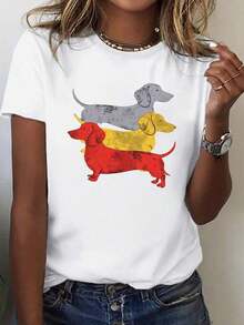 Cómoda camiseta de mujer hecha de puro algodón con tres siluetas de dachshund superpuestas, corte holgado y versátil, camiseta de manga corta para mujer. - Blanco - Ver 2