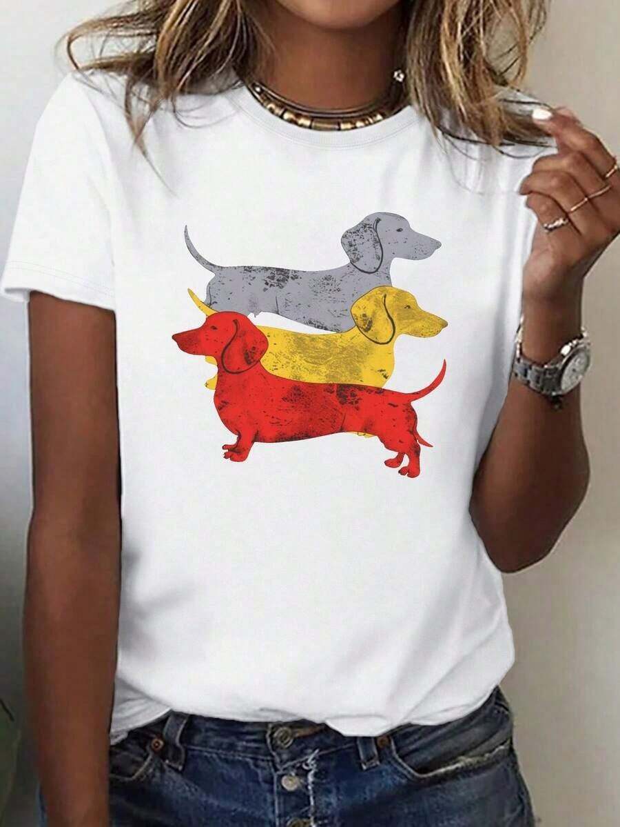 Cómoda camiseta de mujer hecha de puro algodón con tres siluetas de dachshund superpuestas, corte holgado y versátil, camiseta de manga corta para mujer.