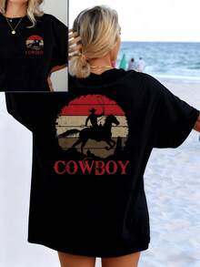 A Rider Throwing A Lasso Over His Horse At Sunset Reflects Free Spirit, Strength, And Adventure, Inspiring The Energy Of The American West. This Women's T-Shirt Features A Modern And Comfortable Double-Sided Print. - 黑色 - 查看 8