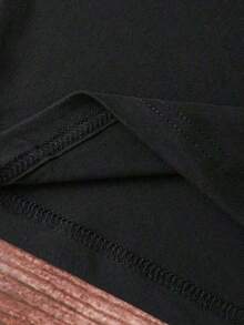 Nueva llegada 2026: Camiseta de manga corta de moda, diseño de nicho de verano, top holgado de talla grande. Camiseta 100% algodón puro, gruesa, en blanco y negro, con diseño gráfico y estampado de letras a la moda, estilo unisex de manga corta. Nueva colección para primavera, verano y otoño, transpirable y cómoda, estilo minimalista y versátil de ropa urbana, conjunto a juego para parejas. - Blanco - Ver 10