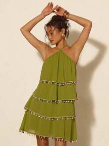 Vestido camisola sin espalda con decoración de colgante multicapa, diseño de falda multinivel, decoración de colgante especial para vacaciones, adecuado para vacaciones en la playa, vestido de gasa fluido, vestido verde, cita, vestido esencial de verano - Verde - Ver 2