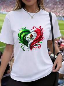 Camiseta de mujer de manga corta, estampado de corazón, diseño fluido en colores verde, blanco y rojo, con escudo nacional en el centro, cuello redondo casual - Blanco - Ver 7