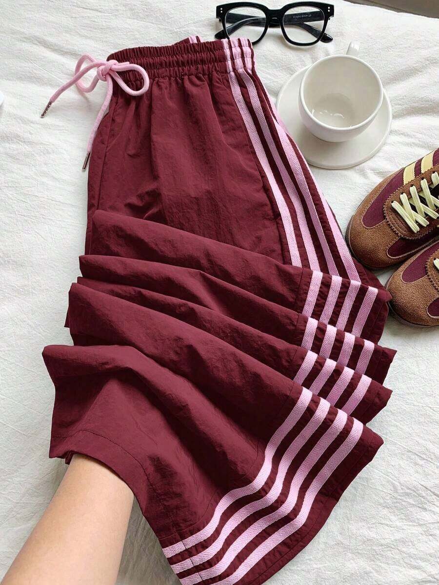 Pantalones de chándal casuales y holgados con cintura elástica y rayas laterales marrones para mujer - Burdeos - Ver 1