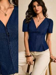 Blusa de mujer de mezclilla, camisa de mezclilla de ajuste ceñido con cuello en V y mangas cortas, camisa de mezclilla azul oscuro, blusa casual de verano y primavera para mujeres, fiesta de San Valentín, salida, blusa casual para mujer estilo Y2 - Azul lavado oscuro - Ver 1